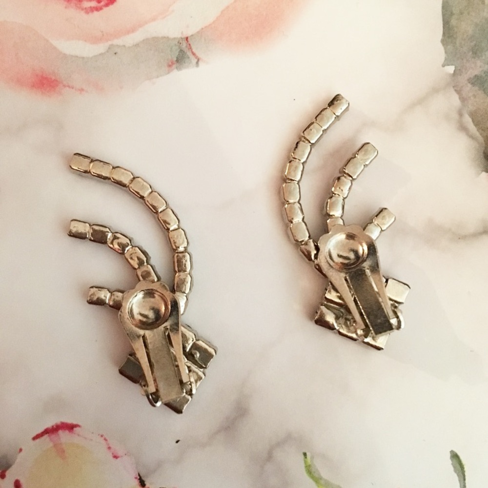 Blue Rhinestone Shooting Star-like ClipOn Earrings - Picture 3 of 3